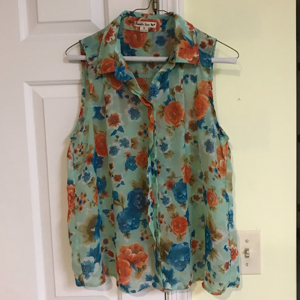 Floral Sleeveless Blouse